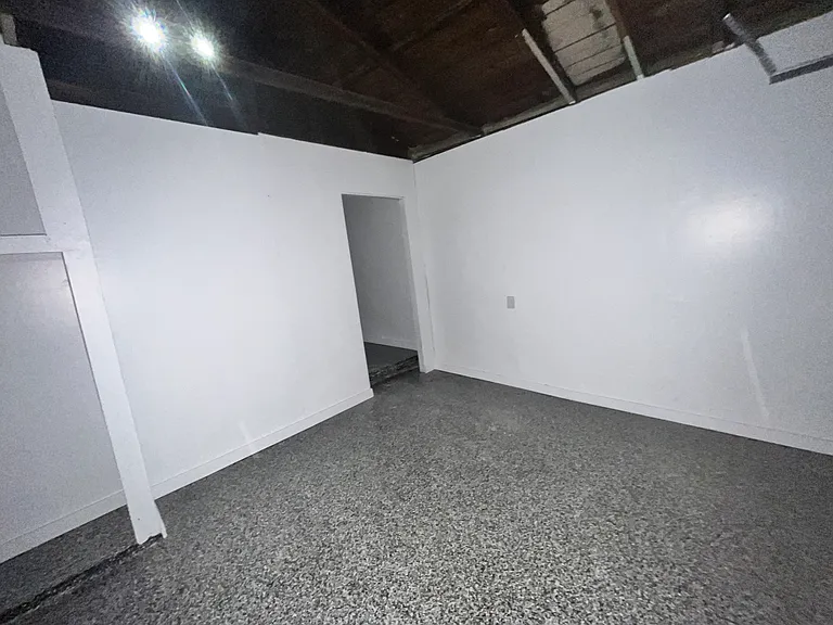 960 N H St #2 — Photo 15