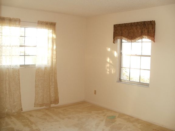 4th image of 1509 Sumatra Ave