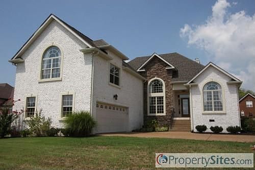 1st image of 932 Westbrook Dr