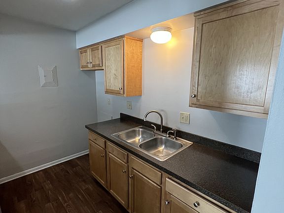 2nd image of 335 E Saint Joseph St APT 7