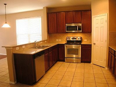 4th image of 5825 Lodgestone Dr