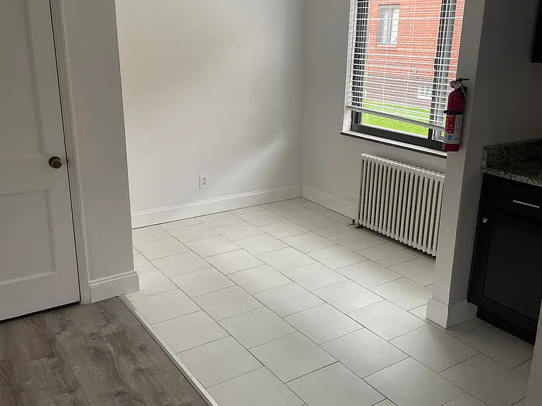 54 Warren St #1 — Photo 5