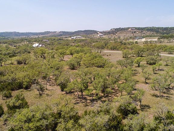 2nd image of 101 Bluff Ridge Trl