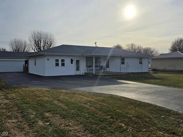 212 S Lincoln St, Westport, IN 47283