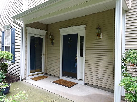5th image of 139 Rock Creek Dr #W240