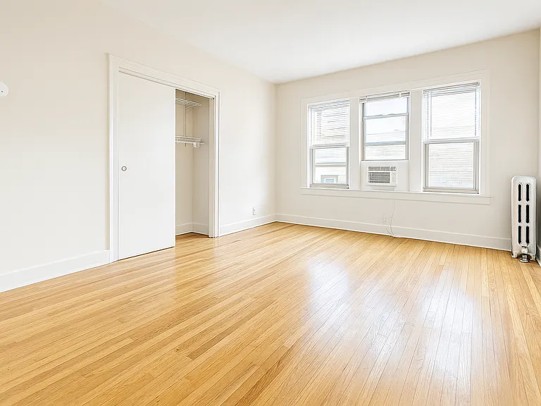 729 Seward St #1C — Photo 5