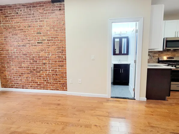 2694 Kennedy Boulevard image 3 of 9