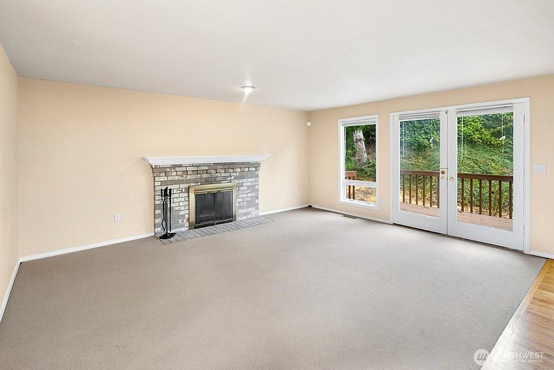4th image of 8424 127th Avenue SE