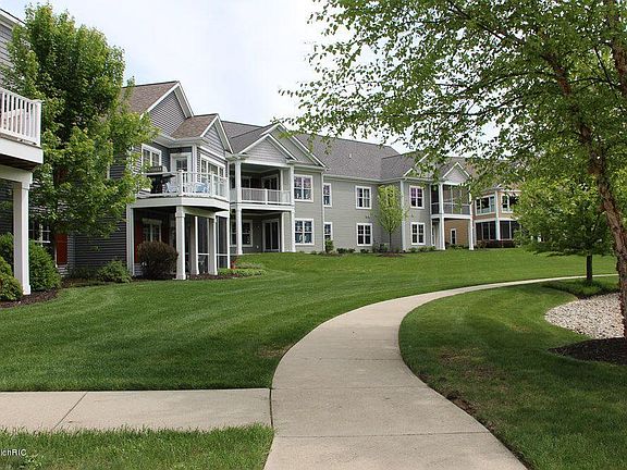 2nd image of 4412 Keena Ct NE