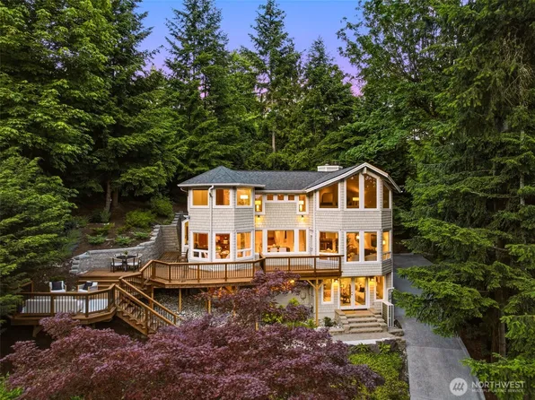 11113 NE 38th Place, Bellevue, WA 98004