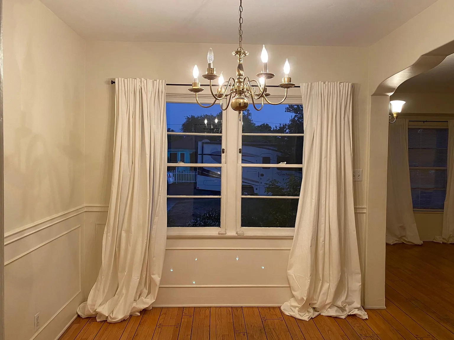 3 bed, 1285 sqft, $4,000 — Photo 4