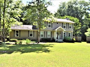 10 Oak Ridge Dr, Sharpsburg, GA 30277