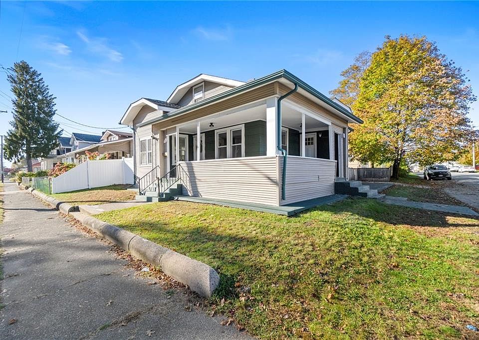 466 Daggett Ave, Pawtucket, RI 02861 Zillow