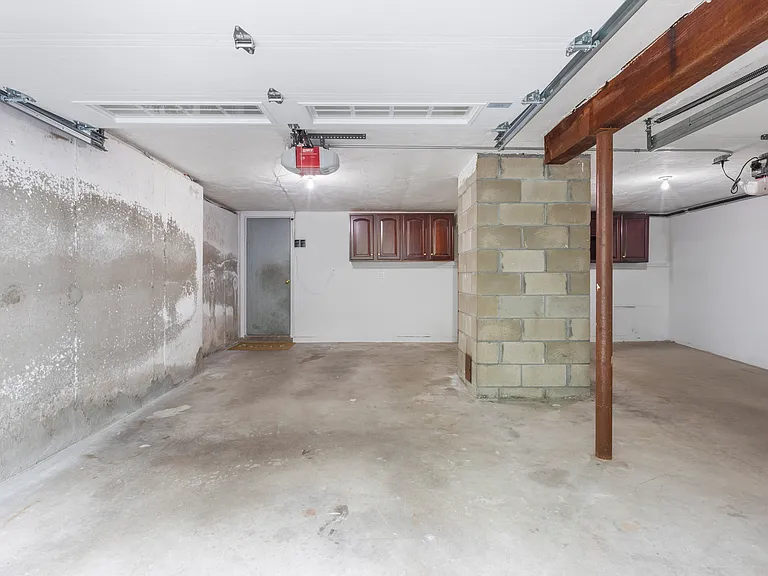 2 Car Garage