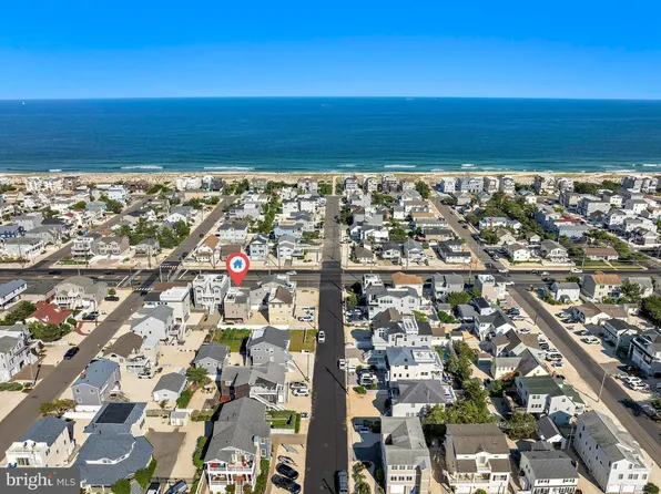 3 W Kirkland Ave #3, Brant Beach, NJ 08008