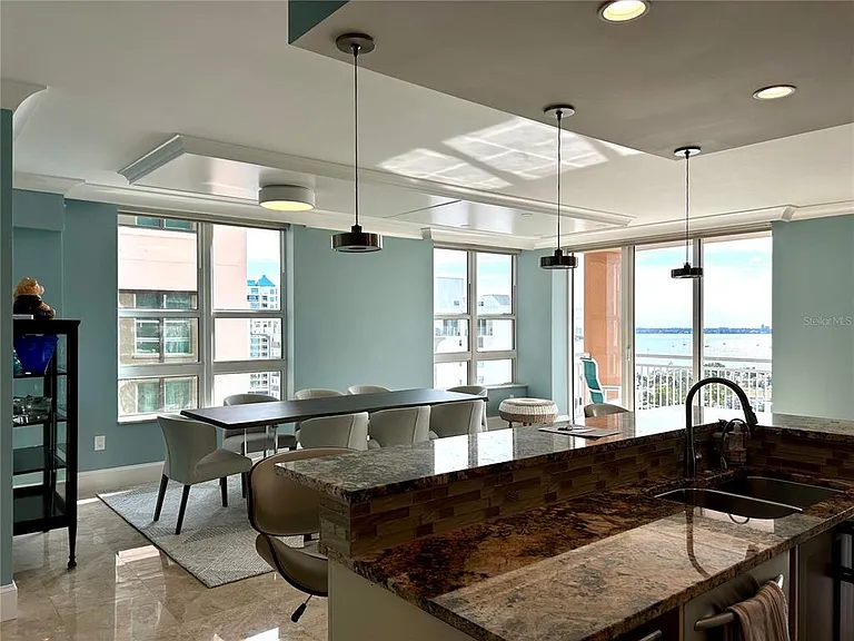 1350 Main St #1210 — Photo 10