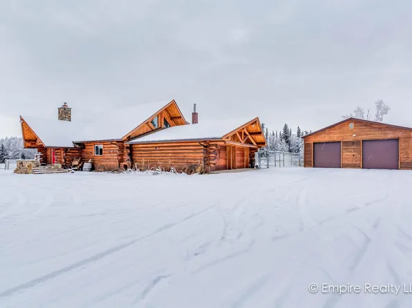 453 Pleasure Dr, North Pole, AK 99705