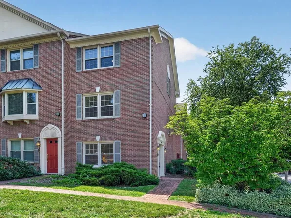 1869 N Adams St, Arlington, VA 22201
