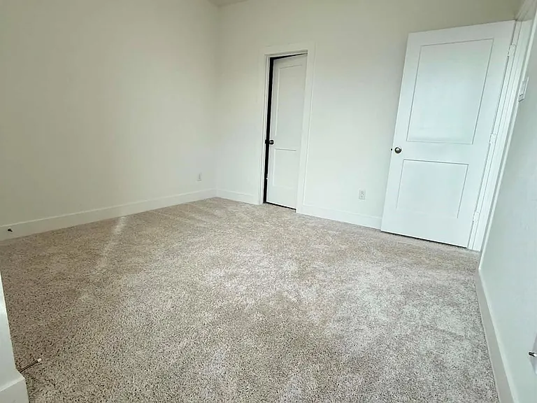 1539 Crystal Stream Dr — Photo 21