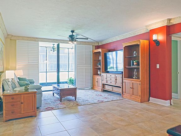 2nd image of 2424 N Federal Hwy APT 113