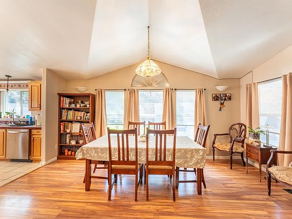 5th image of 2301 North Road Road