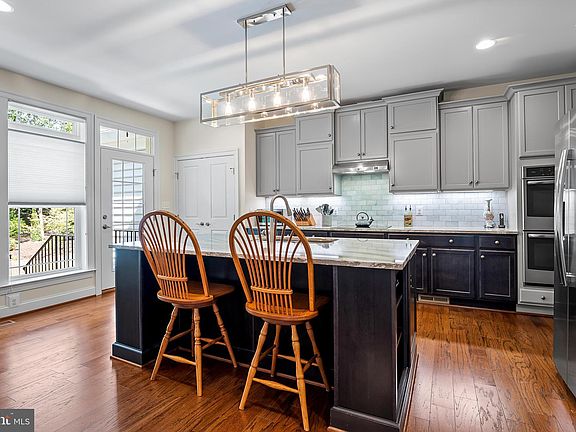 5th image of 11606 Pine Hollow Ln