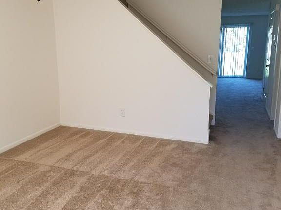 4th image of 51 Greenwood Dr