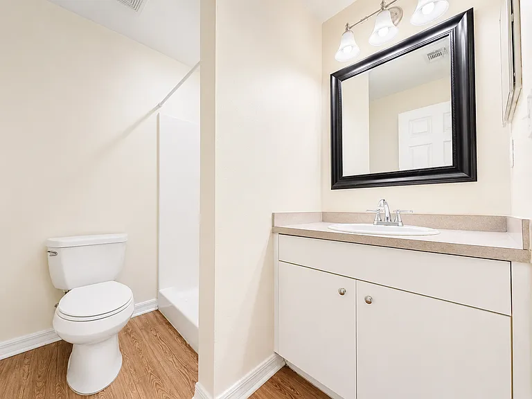 1105 Harold Ave S — Photo 17