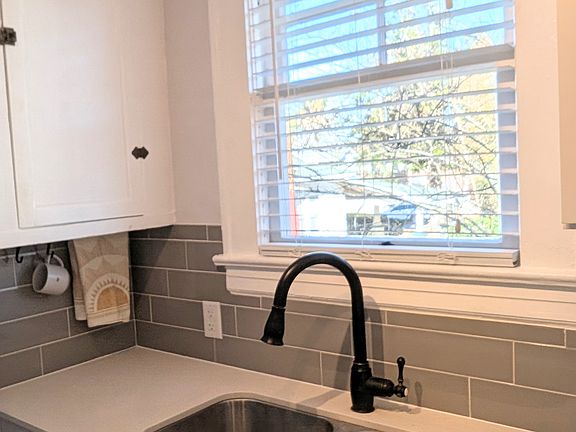 Kitchen sink
