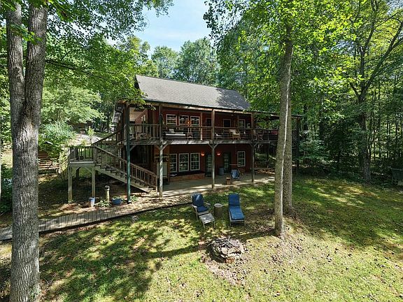 2nd image of 136 Honeybell Ln