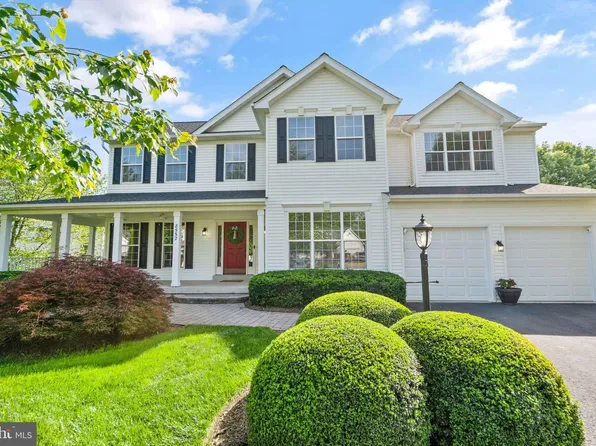 8552 Rothbury Dr, Bristow, VA 20136