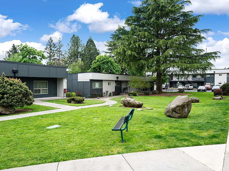 Spruce Park Apartments — Photo 22