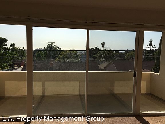 4th image of 9541 Crenshaw Blvd APT 4