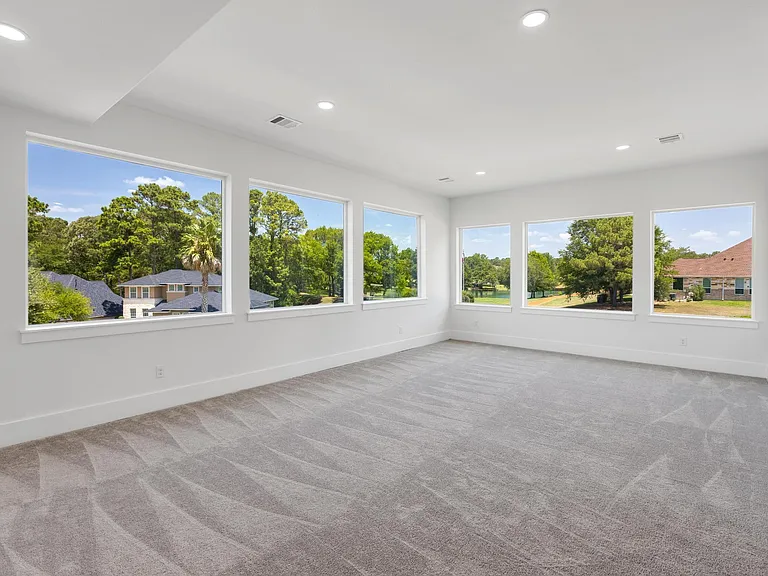 114 Bentwood Dr — Photo 16