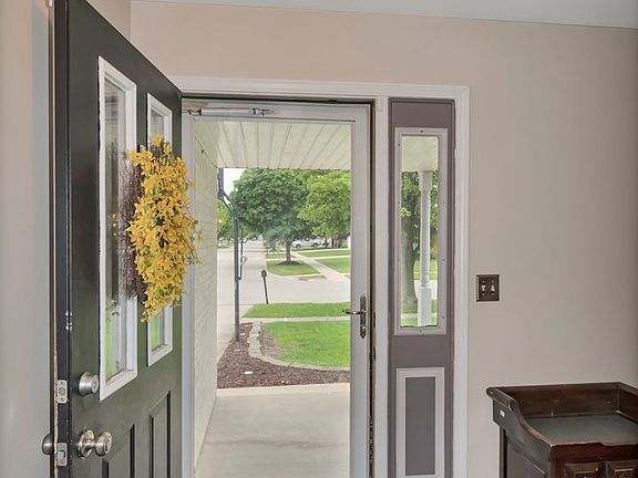 2nd image of 15530 Donegal Dr