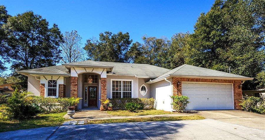 1st image of 704 Palm Springs Dr
