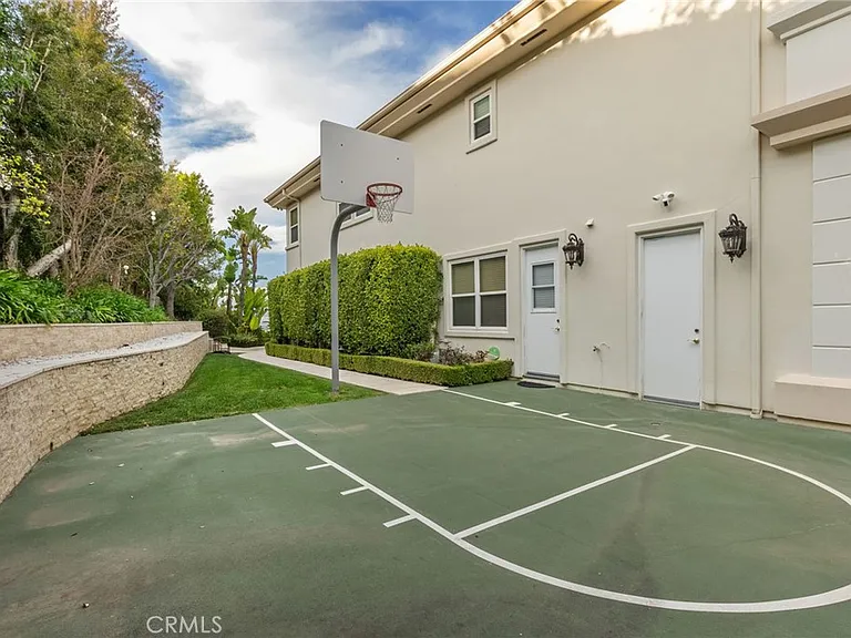 3724 Winford Dr — Photo 41