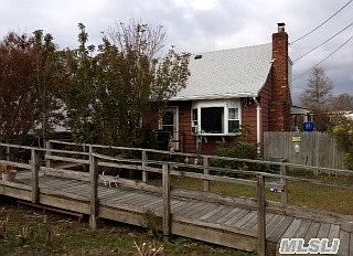 1st image of 33 Peters Dr