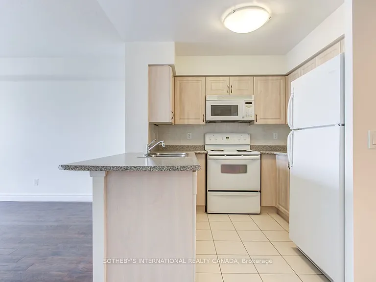 4968 Yonge St #3601 — Photo 12