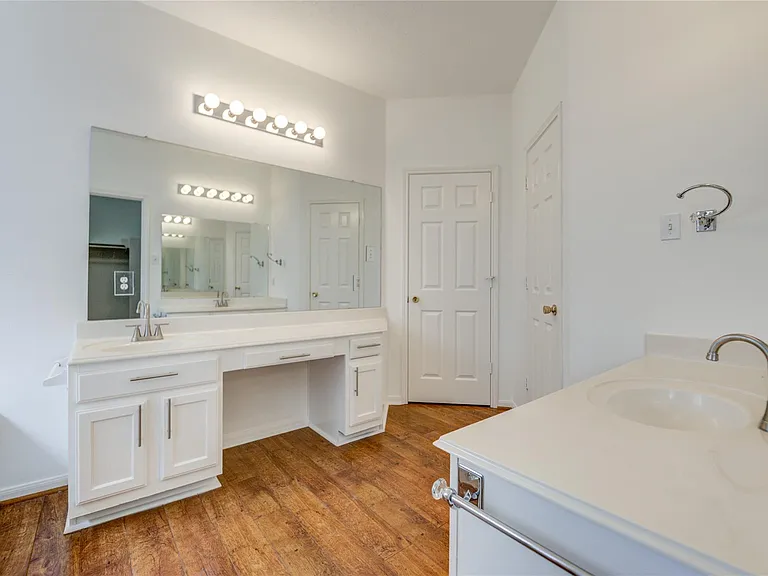 16464 Beewood Glen Dr — Photo 29