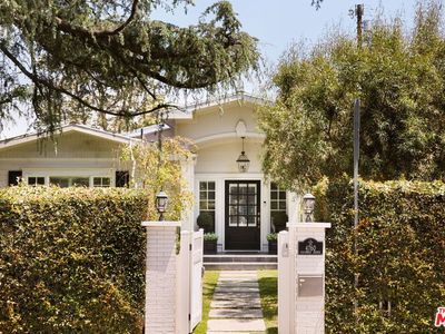 4760 Columbus Ave, Sherman Oaks, CA, 91403