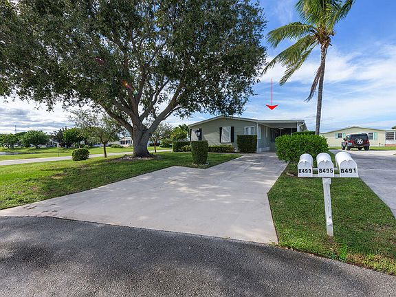 2nd image of 8499 Bromeliad Court