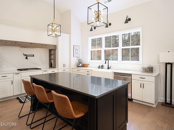 5th image of 12231 Broady Glen Ln