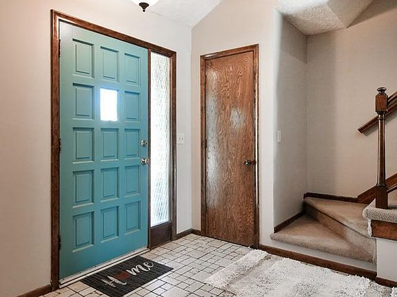 3rd image of 15665 Fountain Hills Dr