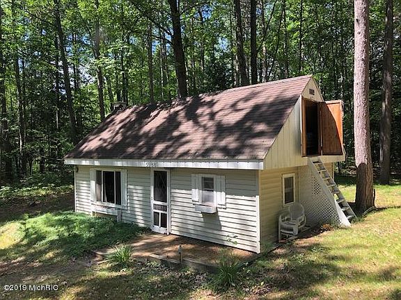 2nd image of 5988 Birch Dr