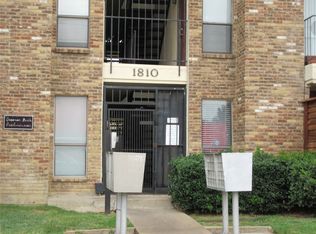 1810 N Garrett Ave APT 108, Dallas, TX 75206