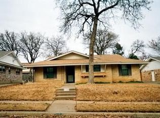 2109 Woodoak Dr, Irving, TX 75060