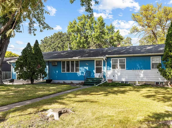 208 Mickey Mouse Ave, Horace, ND 58047