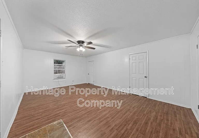 511 Pecan Valley Dr — Photo 7