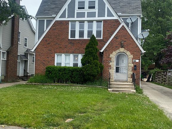 3rd image of 21051 S Lake Shore Blvd #1